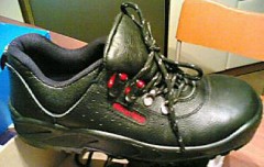reebok postal shoes